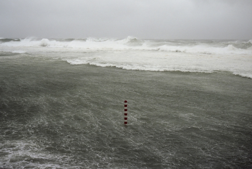 «Современное»: Поэтика природной катастрофы. Серия фотографий «Taiwanese Typhoon Blues»